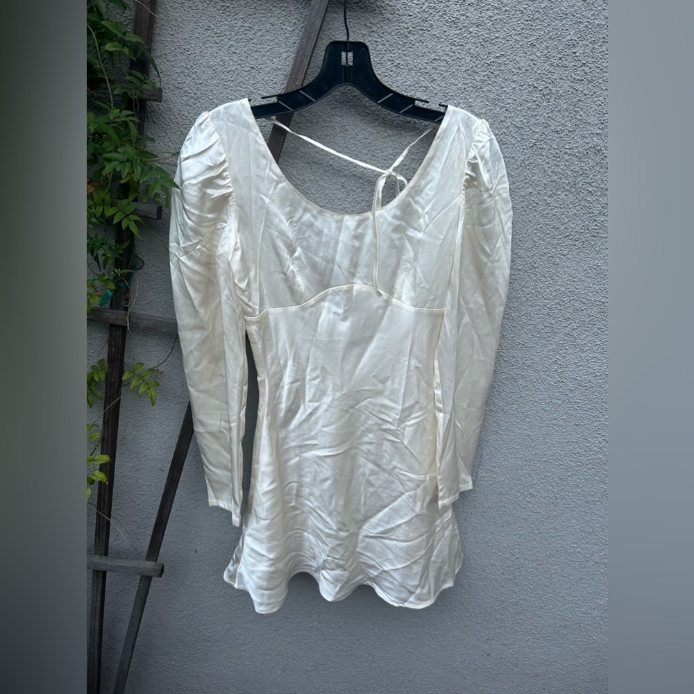 Murlong Cres Estelle Mini Silk Dress in Ivory New with Tags!